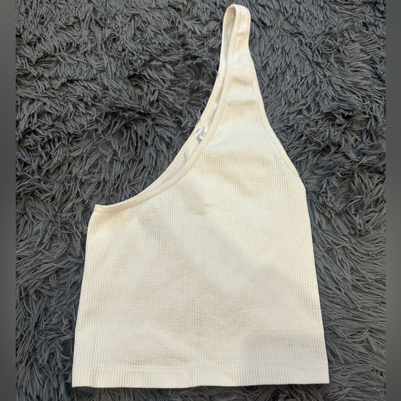 White One-Shoulder Ribbed Top - Picture 2 of 4